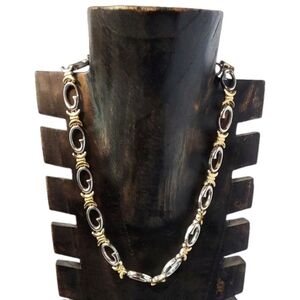 CLASSY‎ BLING OVAL NECKLACE